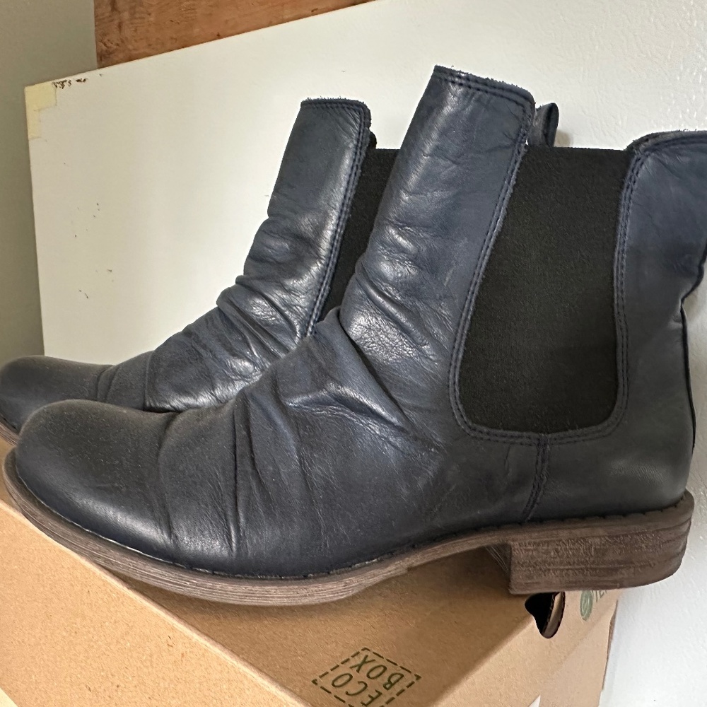 Ankle boots